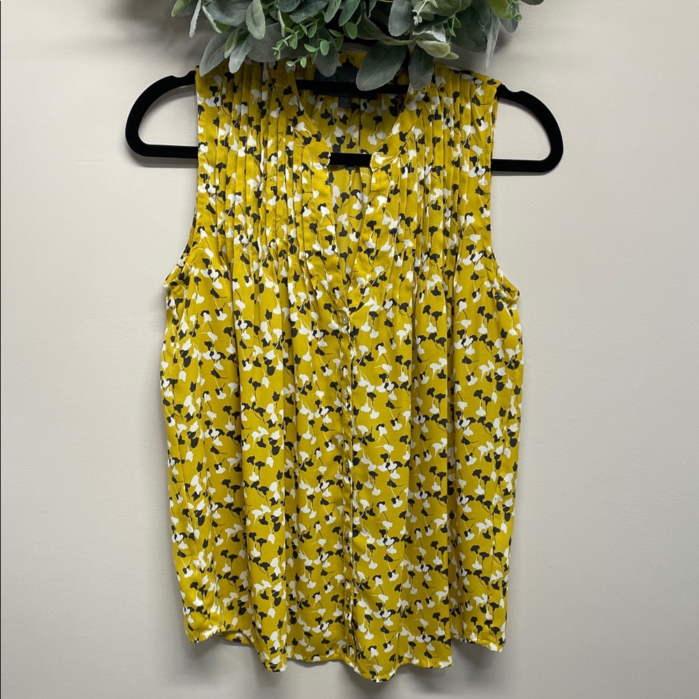 NWOT Anthropologie Sunday In Brooklyn Sleeveless Pleated Yellow Floral Blouse XS